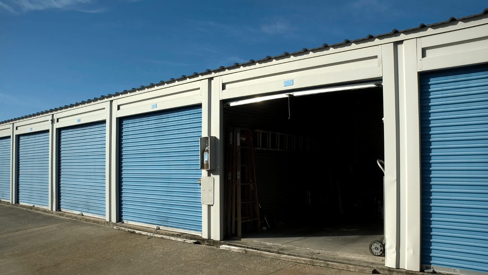 Bailey's Moving & Storage warehouse facility
